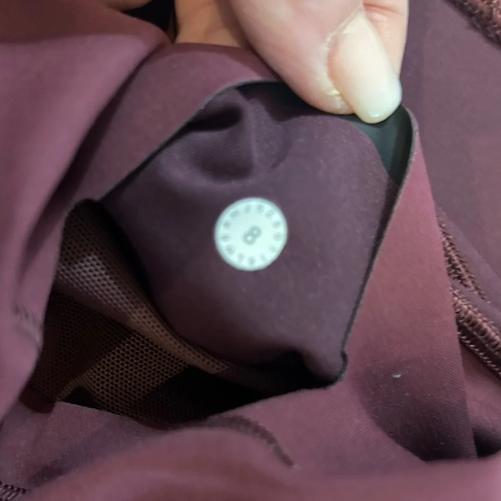 Lululemon Maroon Capri Leggings - Picture 4 of 4